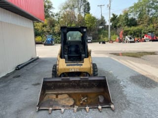 2012 CATERPILLAR 226B WHEEL LOADER
