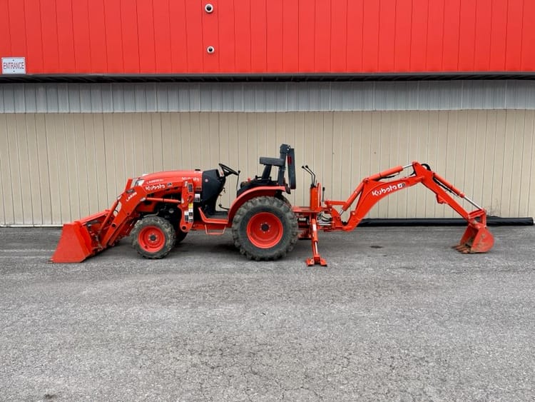 Used Kubota LX2610 Tractor with Loader & Backhoe
